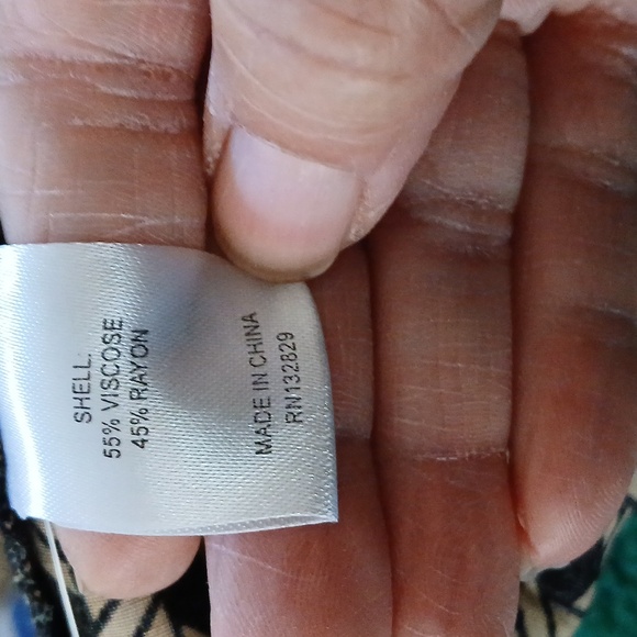 NWOT L'Academie Joyce Revolve Black and Cream Long Sleeve Dress, Viscose/ Rayon - Picture 4 of 6